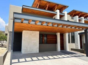 b805ff53b1409818dbcd0bfc2404850e07bd758831f1df473405b1e57c95e153 · Casa Nueva en Venta Ubicada en Altozano Queretaro