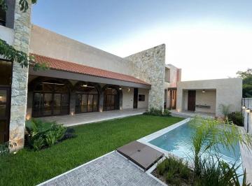 1 · Se Vende Casa de Lujo de Dos Plantas en Privada Residencial, temozón, Merida
