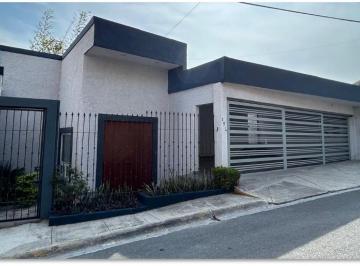 Casa de 4 habitaciones, San Pedro Garza García · Residencia de Lujo en Fuentes del Valle