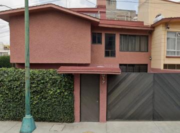Casa de 3 habitaciones, Iztacalco · Casa en Militar Marte, Cerca de Calz. de La Viga, Plaza, Deportivo, Escuela y Vias Rapidas.