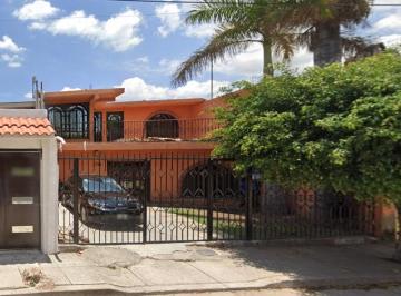 Casa de 5 habitaciones, Irapuato · Venta de Casa en Guanajuato Irapuato Col San Martin de Porres