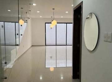 Casa · 212m² · 3 Recámaras · 2 Estacionamientos · Casa 3 Recámaras | Lomas de La Rioja
