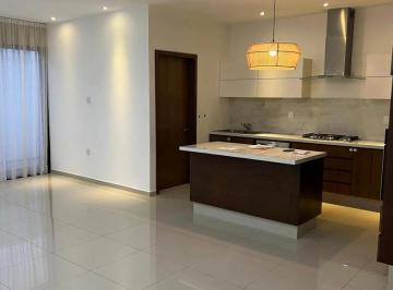 Casa · 212m² · 3 Recámaras · 2 Estacionamientos · Casa 3 Recámaras | Lomas de La Rioja