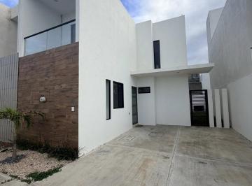 Casa · 125m² · 3 Recámaras · 2 Estacionamientos · Casa en Fraccionamiento Lomas del Mediterráneo