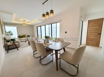 Casa de 3 habitaciones, El Marqués · Zibatá Casa en Venta con Terraza, 5 Baños y Opción de Crédito Infonavit Rah2856