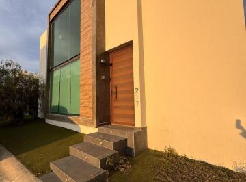 Casa de 3 habitaciones, Zapopan · Casa en Venta Coto Carrara, Zapopan