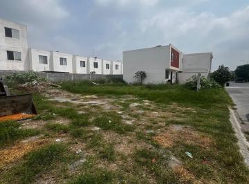 Terreno / Lote · 112m² · Terreno en Paseo de Los Nogales