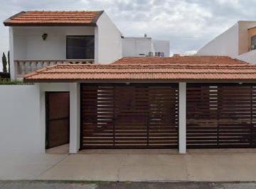 Casa de 4 habitaciones, Chihuahua · Venta de Casa Chihuahua Quintas del Sol