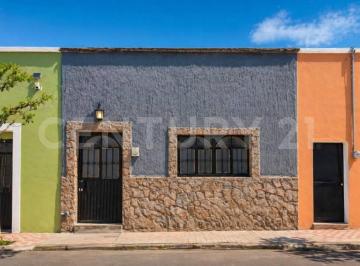 Casa · 108m² · 3 Recámaras · Casa en Venta, Col. San Juan de Dios. Guadalajara. Jal