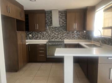cocina integral · Casa Equipada en Venta con Excelente Ubicación