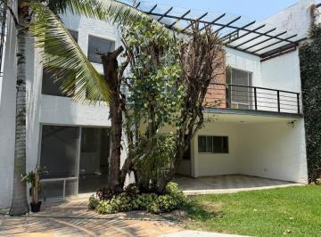 Casa · 250m² · 3 Recámaras · Casa en Renta