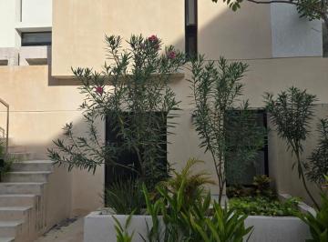 Casa · 100m² · 2 Recámaras · 1 Estacionamiento · | Townhouse en Renta en Temozón Norte | Privada Exclusiva, Alberca y Espacios Amplios |
