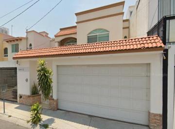 Casa de 4 habitaciones, Querétaro · Vende Casa en Queretaro Santiago Queretaro Colinas de Cimatorio