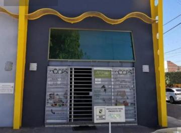 Local comercial · 180m² · 3 Estacionamientos · Local - León Moderno