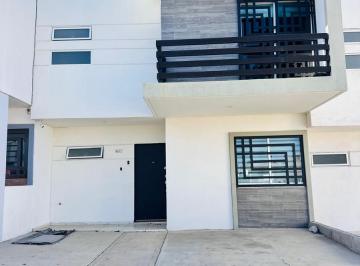 Casa · 200m² · 3 Recámaras · 2 Estacionamientos · Casa en Hacienda del Seminario