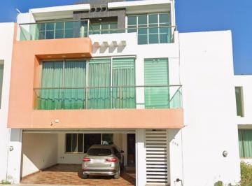 Casa de 4 habitaciones, Tuxtla Gutiérrez · Venta de Casa en Fraccionamiento Las Nubes, Tuxtla Gutierrez, Chiapas.