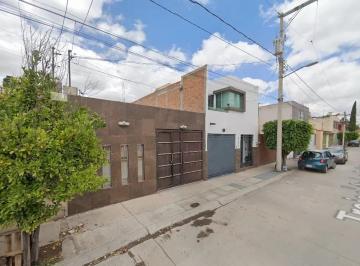 Casa de 3 habitaciones, San Luis Potosí · Casa de Recuperación Bancaria