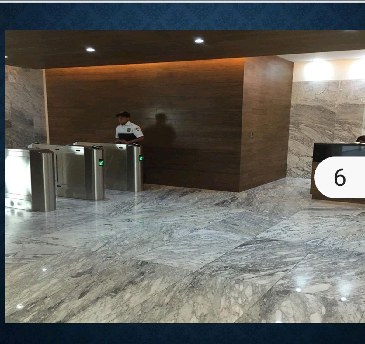 Renta Oficina Col. Granada, Junto Polanquito, 200 m&sup2;. $90,000 Mensuales