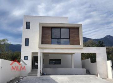 Casa · 257m² · 4 Recámaras · 2 Estacionamientos · Casa en Venta en Carretera Nacional Amani Terra