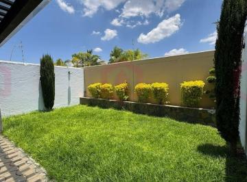 Casa de 3 habitaciones, Corregidora · Casa en Venta en Cañadas del Lago | 3 Recámaras, Jardín y Alta Plusvalía