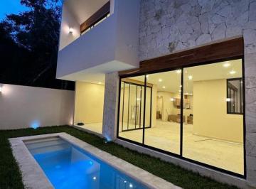 Casa · 281m² · 3 Recámaras · 2 Estacionamientos · Casa 3 Recamaras /casa Club, Gym, Cancha de Padel/venta.