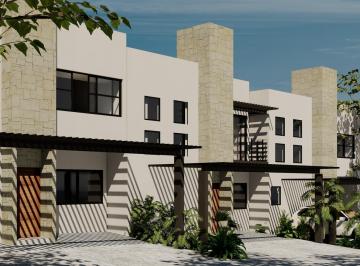 Casa · 185m² · 3 Recámaras · 2 Estacionamientos · Casa en Venta en Playa del Carmen, 3 Habitaciones, con Alberca Privada