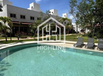Casa · 76m² · 2 Recámaras · 1 Estacionamiento · Casa en Venta 2 Habitaciones Zona Residencial Playa del Carmen con Piscina