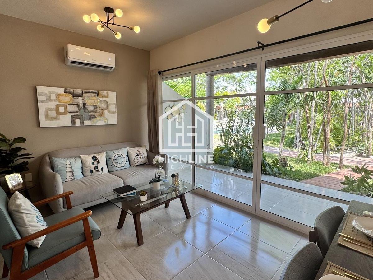 House for Sale: 3-Bedroom Rooftop Property in Residential Area of Playa del Carmen with Pool