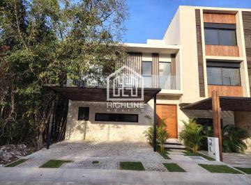Casa · 281m² · 3 Recámaras · 2 Estacionamientos · Casa en Venta Playa del Carmen | 3 Recámaras con Alberca Privada