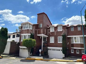 Casa · 400m² · 4 Recámaras · 4 Estacionamientos · En Exclusivo Fracionamiento El Parque de Coyoacan