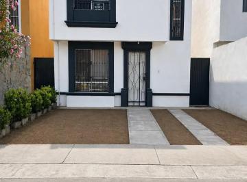 1 · Casa en Renta en Puerta del Norte, General Escobedo, N. L.