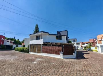 Casa en condominio · 412m² · 4 Recámaras · 2 Estacionamientos · Casa en Venta Estilo Californiano en Villas Zavaleta Puebla a 10 Minutos de La Ibero Puebla