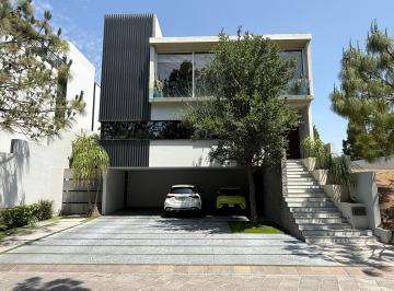 Casa de 3 habitaciones, Zapopan · Residencia Frente a Parque en Condominio Alcázar