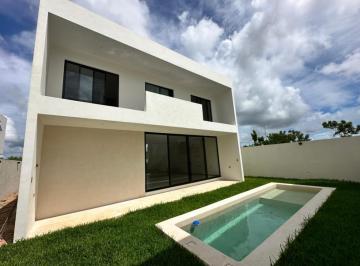 Casa en condominio · 284m² · 4 Recámaras · 2 Estacionamientos · Venta Casa 4 Recámaras Jardín Alberca y Amenidades Soluna Temozón Norte