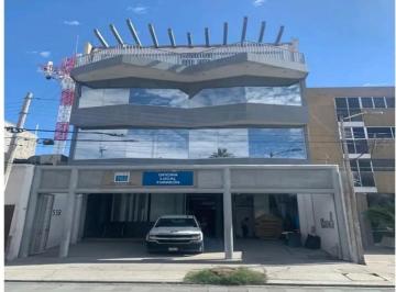 1 · Edificio Comercial en Renta en El Centro de Torreón con Espacios Amplios y Facilidades de Acceso