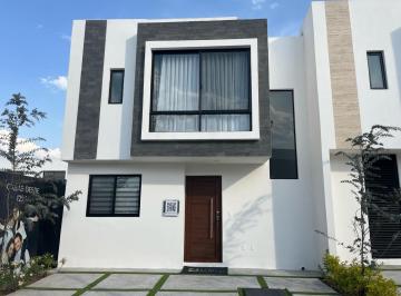 Casa en condominio · 125m² · 3 Recámaras · 2 Estacionamientos · Casa en Condominio - Zákia