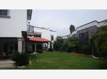 Casa de 3 habitaciones, Cuernavaca · Residencia en Venta en Vistahermosa Cuernavaca