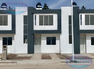 Casa · 93m² · 3 Recámaras · 1 Estacionamiento · Casa en Venta Cerca del Cerro del Mercado, Frac. Ciudad San Isidro