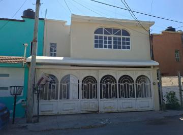 Casa de 3 habitaciones, Querétaro · Se Renta Casa a 5 Minutos de La Uaq