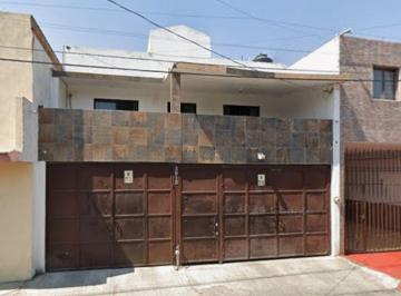 Casa de 4 habitaciones, Guadalajara · Casa en Venta en Aldama Tetlan ¡Excelente Oportunidad Propiedad de Recuperaciòn Hipotecaria!