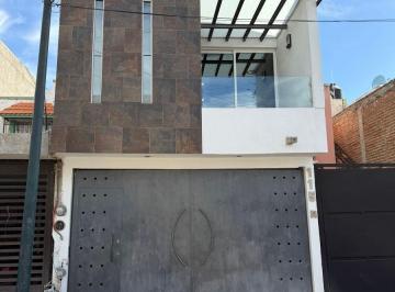 Casa de 4 habitaciones, León · Casa en Renta en Colinas del Carmen, León, Gto.