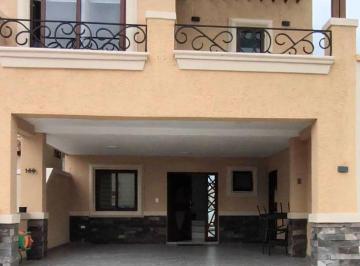 Casa de 3 habitaciones, Zempoala · Casa con Alberca en Venta