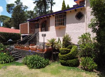 Casa de 3 habitaciones, Huitzilac · Residencia Autosustentable con Jardín Maduro y Equipamiento Único