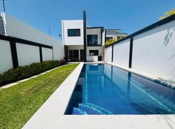 Casa de 6 habitaciones, Emiliano Zapata · Casa en Venta Fraccionamiento Las Brisas de Cuernavaca con Alberca