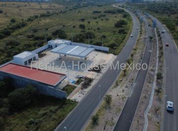 Local comercial , El Marqués · Gasolinera o Estación de Servicio de 2250 m - El Mirador. Venta