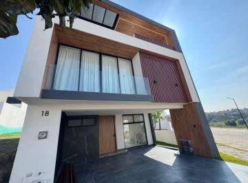 Casa de 3 habitaciones, San Andrés Cholula · Renta de Casa con Jardín Moderna Zona Lomas de Angelópolis, San Andrés Cholula