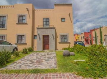 2f782705a777816a6638d56e5dab02f4a90dcddab90c8107f77d1d2ef6777cf3 · Oportunidad Única! Casa en Venta Fraccionamiento Luna Sma