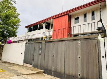 Casa de 4 habitaciones, Naucalpan de Juárez · Casa en Venta en Circ. Educadores, Ciudad Satélite, Estado de México