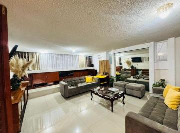 Casa de 4 habitaciones, Naucalpan de Juárez · Casa en Venta en Circ. Educadores, Ciudad Satélite, Estado de México