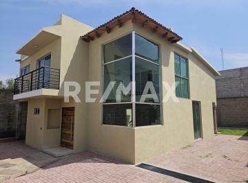 Casa en condominio de 4 habitaciones, Querétaro · Casa en Renta en Campestre Italiana, Centro Sur, Queretaro Nueva